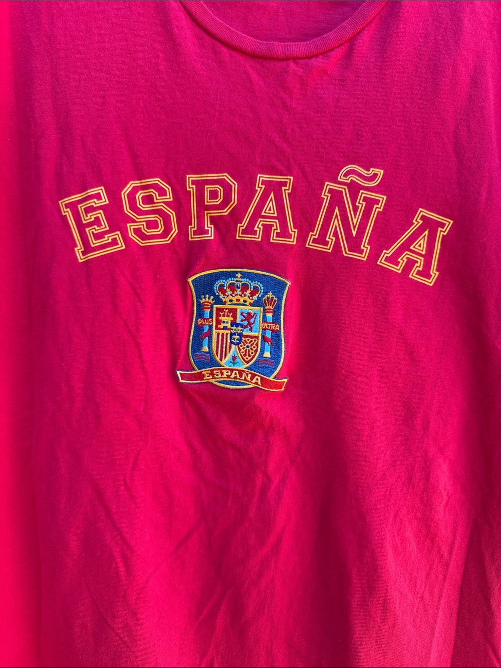 España Red Tee with Crest men size L red color short sleeve pre-owned with gift - Picture 4 of 16